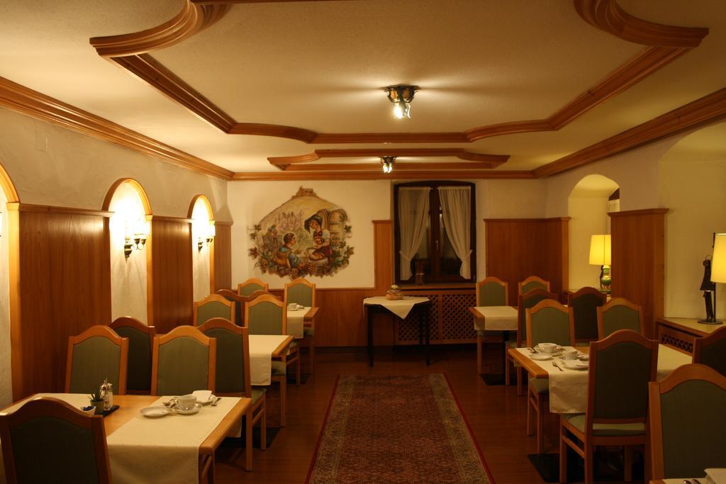 Die Krone Staufen im Breisgau Exterior photo